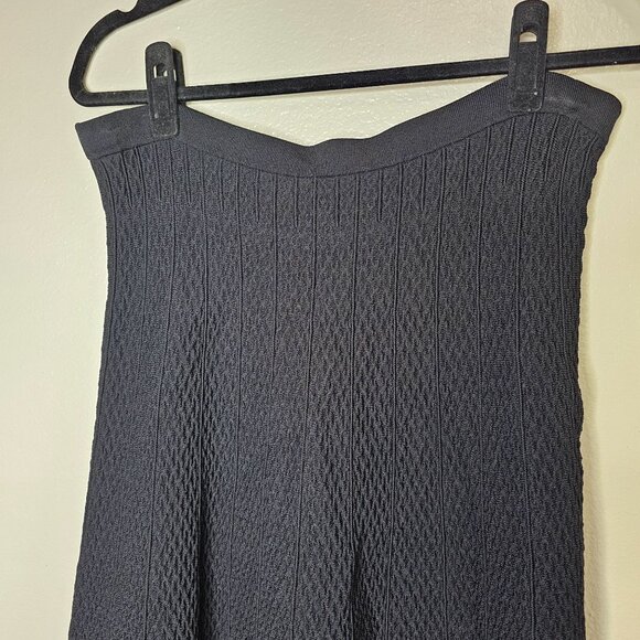 Cabi Medium Black Amelie Stretch High Waist Knee Length Textured Knit Skirt 214 - Picture 3 of 6